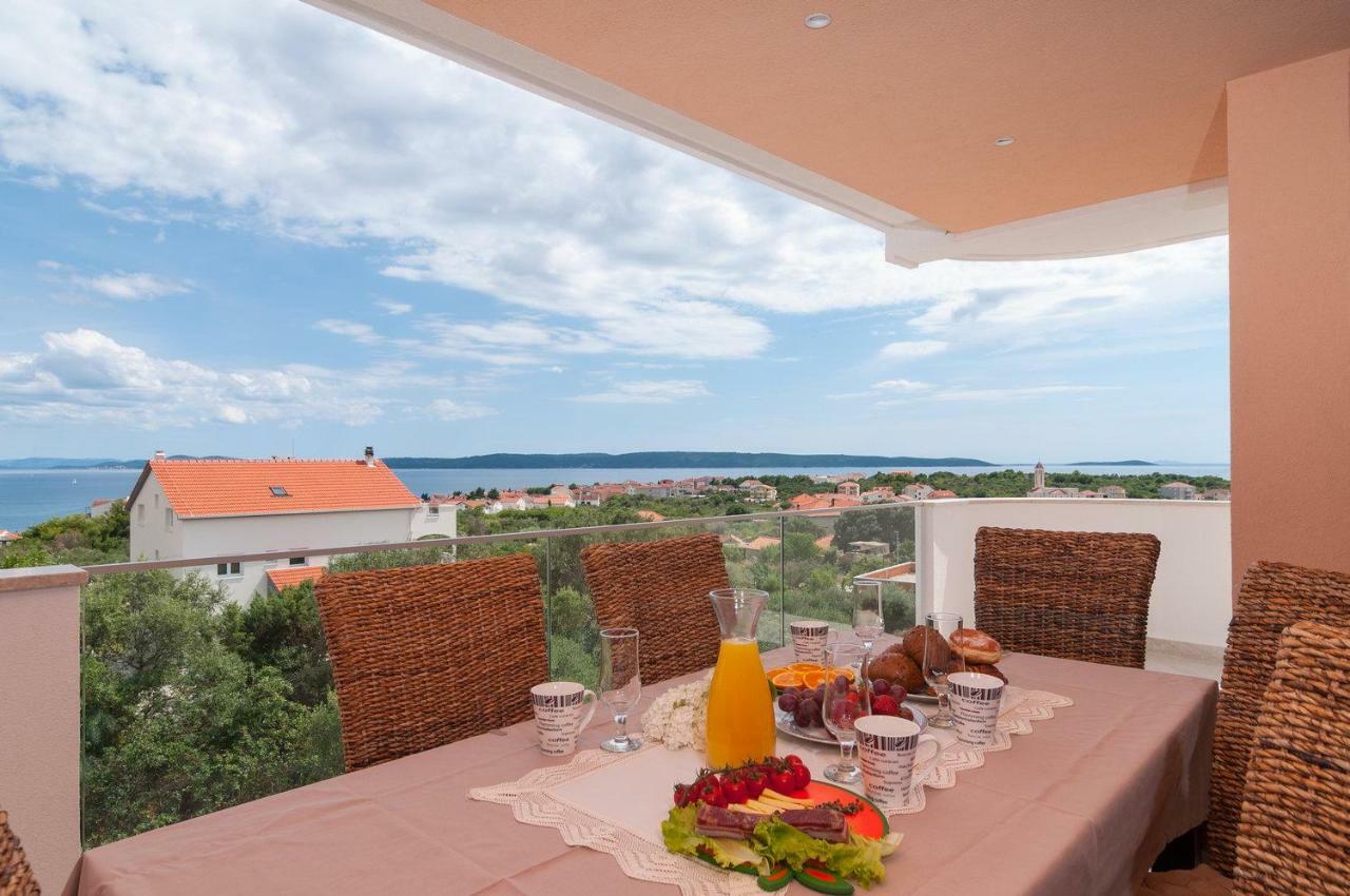 Beautiful Apartment With Private Pool Trogir Exterior foto